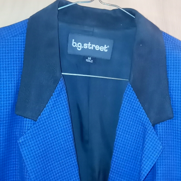 Jacket - Picture 2 of 5